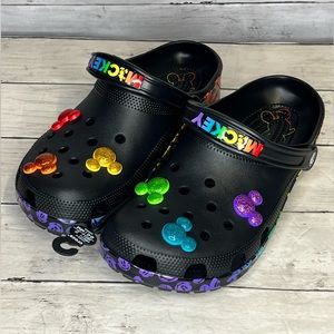 🆕Crocs Classic disney color edition 🔥 sz 9 mens / 11 women’s